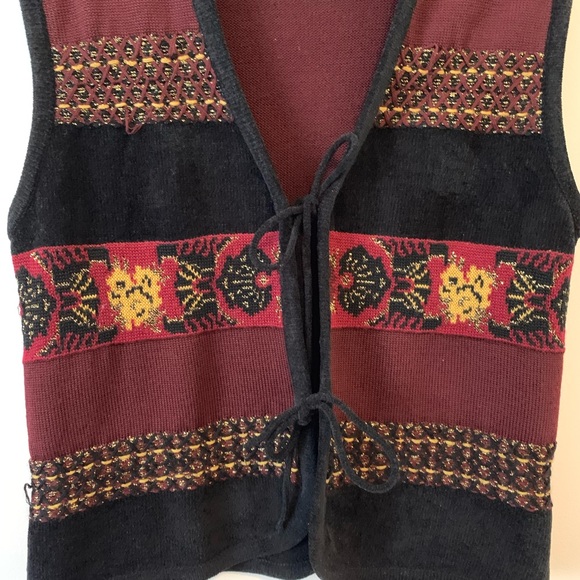 Beautiful Vintage Vest - Picture 2 of 6